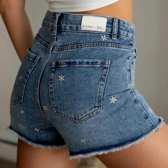 Y2K Daisy Embroidered High Rise Jean Shorts Frayed Hem Festival Boho 5/27 - Picture 1 of 9